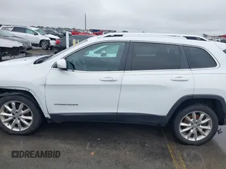 2014 Jeep Cherokee Limited with VIN 1C4PJLDS9EW225899, listed as a IAAI auction lot 41570392 with 226,226 mi miles. Bid and sale history available at carsss.com. Image 14.