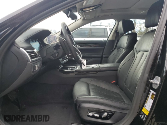 2019 BMW 7 Series 740i xDrive with VIN WBA7E4C51KGV70367, listed as a Copart auction lot 37604423 with 19,447 mi miles. Bid and sale history available at carsss.com. Image 7.