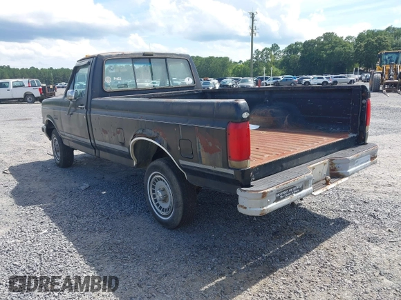 1989 Ford F-150 with VIN 2FTEF14N0KCA90438, listed as a IAAI auction lot 42448592 with 40,038 mi miles and . Bid and sale history available at DreamBid. Image 3.