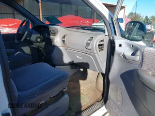 1999 Dodge Caravan SE with VIN 2B4GP45G0XR312100, listed as a IAAI auction lot 40966771 with 233,188 mi miles and . Bid and sale history available at carsss.com. Image 5.
