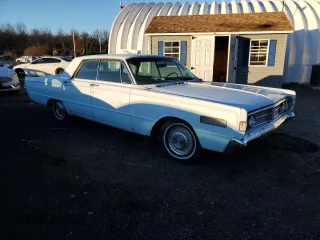 1966 Mercury Monterey z VIN 6W48H551935, wystawiony jako Copart lot #79396304 z przebiegiem 82 168 mil mil oraz Tytuł czysty. Historia ofert i sprzedaży dostępna na DreamBid. Obrazek 4.
