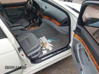 2000 BMW 5 Series 528i z VIN WBADM6341YGU07316, wystawiony jako IAAI lot #42436386 z przebiegiem Nie podano mil oraz . Historia ofert i sprzedaży dostępna na DreamBid. Obrazek 5.
