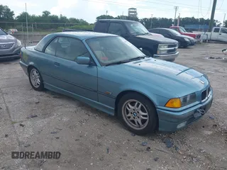 1996 BMW 3 Series с VIN WBABK7328TET61943, выставлен на аукционе IAAI как лот 42806238 с пробегом 227 729 миль миль и . История ставок и продаж доступна на DreamBid. Изображение 1.