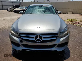 2015 Mercedes-Benz C 300 Luxury with VIN 55SWF4KB6FU014749, listed as a Copart auction lot 55673185 with 152,729 mi miles and Clean title. Bid and sale history available at DreamBid. Image 5.