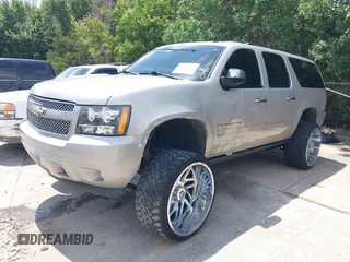 2008 Chevrolet Suburban LTZ with VIN 1GNFC16Y78R199812, listed as a IAAI auction lot 42678173 with 273,734 mi miles and . Bid and sale history available at DreamBid. Image 2.