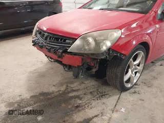2008 Saturn Astra XR z VIN W08AT271985042566, wystawiony jako IAAI lot #41308563 z przebiegiem 200 192 mil mil oraz . Historia ofert i sprzedaży dostępna na DreamBid. Obrazek 13.