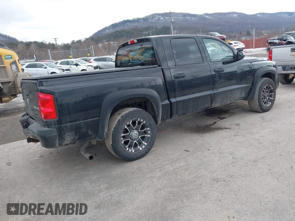 2011 Ram Dakota Bighorn/Lonestar with VIN 1D7RW3GK6BS611095, listed as a IAAI auction lot 41433067 with 137,638 mi miles. Bid and sale history available at carsss.com. Image 4.