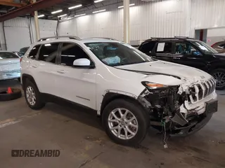 2018 Jeep Cherokee Latitude z VIN 1C4PJMCX1JD514400, wystawiony jako IAAI lot #41399687 z przebiegiem 98 586 mil mil oraz . Historia ofert i sprzedaży dostępna na DreamBid. Obrazek 1.
