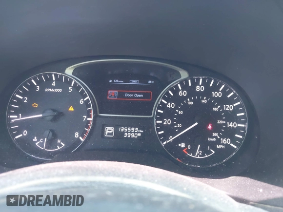 2014 Nissan Pathfinder SV z VIN 5N1AR2MMXEC684429, wystawiony jako IAAI lot #42233673 z przebiegiem 135 593 mil mil oraz . Historia ofert i sprzedaży dostępna na DreamBid. Obrazek 7.