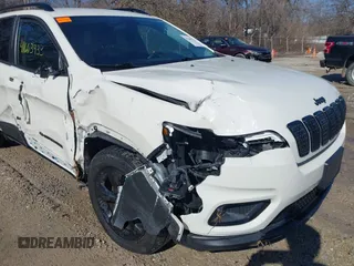 2019 Jeep Cherokee Latitude Plus with VIN 1C4PJMLX0KD430182, listed as a IAAI auction lot 41663933 with 61,511 mi miles and . Bid and sale history available at DreamBid. Image 6.