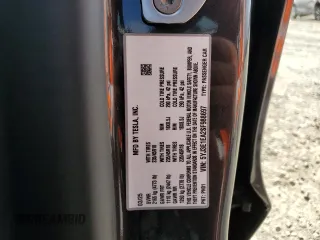 2025 Tesla Model 3 Long Range z VIN 5YJ3E1EA2SF988697, wystawiony jako Copart lot #56584815 z przebiegiem 4 664 mil mil oraz Szkoda całkowita • Salvage title. Historia ofert i sprzedaży dostępna na DreamBid. Obrazek 12.