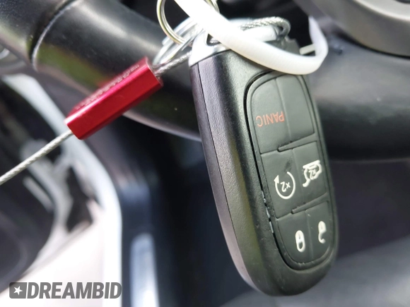 2019 Jeep Cherokee Limited with VIN 1C4PJLDB0KD487835, listed as a IAAI auction lot 41504135 with 79,394 mi miles and . Bid and sale history available at DreamBid. Image 11.