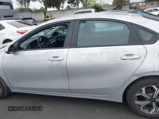 2021 Kia Forte LXS with VIN 3KPF24AD5ME387610, listed as a IAAI auction lot 42133985 with 31,437 mi miles and . Bid and sale history available at carsss.com. Image 15.