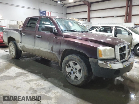 2005 Dodge Dakota SLT z VIN 1D7HW48N85S309502, wystawiony jako Copart lot #44729525 z przebiegiem 126 375 mil mil oraz Szkoda całkowita • Salvage title. Historia ofert i sprzedaży dostępna na DreamBid. Obrazek 4.