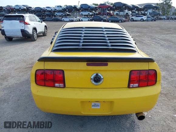 2005 Ford Mustang Deluxe with VIN 1ZVFT80N255136181, listed as a IAAI auction lot 42096578 with 151,696 mi miles and . Bid and sale history available at DreamBid. Image 16.