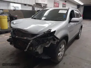2013 Kia Sorento LX with VIN 5XYKT3A69DG389015, listed as a IAAI auction lot 41852399 with 52,407 mi miles. Bid and sale history available at carsss.com. Image 17.