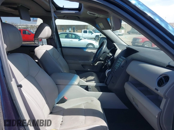 2011 Honda Pilot EX-L with VIN 5FNYF4H6XBB022917, listed as a IAAI auction lot 41864215 with 36,923 mi miles and . Bid and sale history available at carsss.com. Image 5.