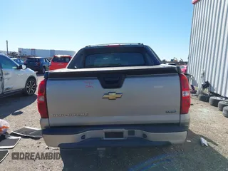 2007 Chevrolet Avalanche 3LT z VIN 3GNEC12047G179026, wystawiony jako IAAI lot #41225020 z przebiegiem 183 482 mil mil oraz . Historia ofert i sprzedaży dostępna na DreamBid. Obrazek 16.