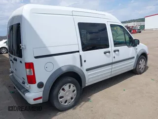 2013 Ford Transit Connect XLT z VIN NM0LS6BN5DT147242, wystawiony jako IAAI lot #42364697 z przebiegiem 150 230 mil mil oraz . Historia ofert i sprzedaży dostępna na DreamBid. Obrazek 4.