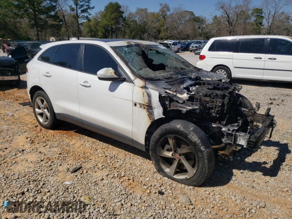 2017 Jaguar F-Pace 35t Premium with VIN SADCJ2BV2HA050455, listed as a Copart auction lot 48527335 with Not Provided miles and Salvage Title. Bid and sale history available at DreamBid. Image 4.