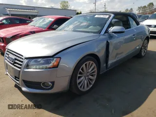 2011 Audi A5 Premium Plus с VIN WAULFAFH2BN018775, выставлен на аукционе Copart как лот 55427645 с пробегом 93 984 миль миль и Списание • Salvage title. История ставок и продаж доступна на DreamBid. Изображение 1.