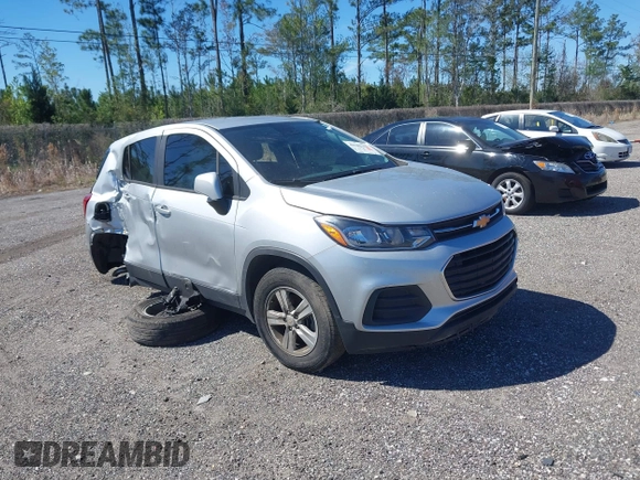 2021 Chevrolet Trax LS with VIN KL7CJKSB7MB306320, listed as a IAAI auction lot 40602503 with 1 mi miles. Bid and sale history available at carsss.com. Image 1.