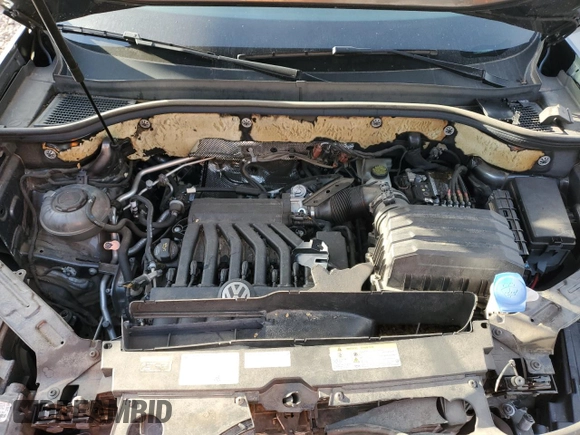 2022 Volkswagen Atlas SE with VIN 1V2JR2CA5NC515557, listed as a Copart auction lot 45356975 with 10,442 mi miles and Clean title. Bid and sale history available at DreamBid. Image 12.