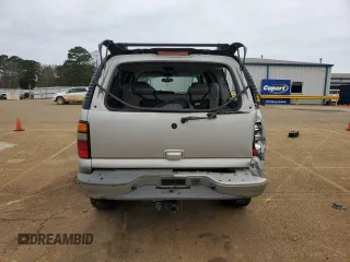 2004 Chevrolet Suburban Z71 with VIN 3GNFK16ZX4G126102, listed as a Copart auction lot 41761465 with 0 mi miles and Salvage Title. Bid and sale history available at carsss.com. Image 6.