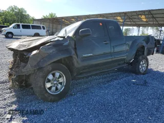 2005 Toyota Tacoma PreRunner z VIN 5TETU62N95Z083691, wystawiony jako Copart lot #55895315 z przebiegiem 236 675 mil mil oraz Szkoda całkowita • Salvage title. Historia ofert i sprzedaży dostępna na DreamBid. Obrazek 1.