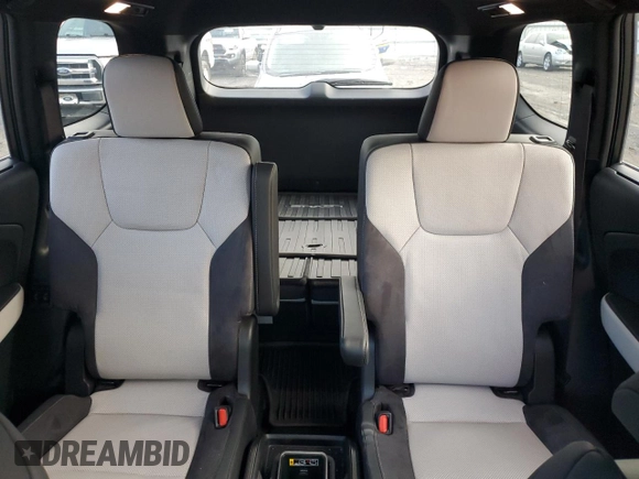 2024 Lexus TX 500h F Sport Premium z VIN 5TDABAB64RS005119, wystawiony jako Copart lot #43784535 z przebiegiem 13 688 mil mil oraz Szkoda całkowita • Salvage title. Historia ofert i sprzedaży dostępna na DreamBid. Obrazek 10.