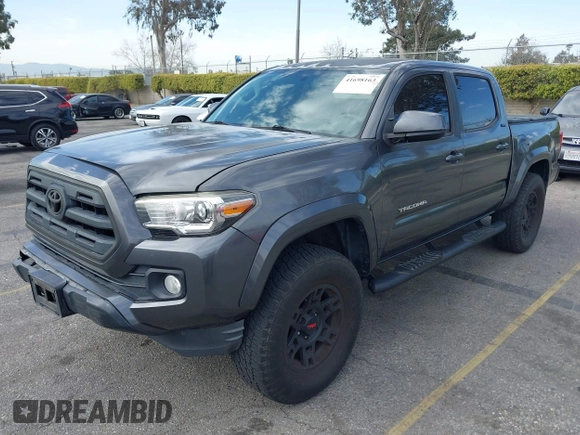 2017 Toyota Tacoma SR5 with VIN 3TMAZ5CN7HM036078, listed as a IAAI auction lot 41698163 with 91,376 mi miles. Bid and sale history available at carsss.com. Image 18.