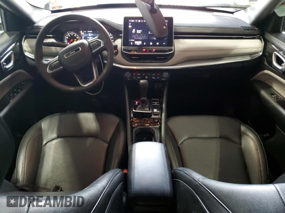 2024 Jeep Compass Limited z VIN 3C4NJDCN2RT609995, wystawiony jako Copart lot #63028605 z przebiegiem 29 744 mil mil oraz Czysty tytuł • Clean title. Historia ofert i sprzedaży dostępna na DreamBid. Obrazek 8.