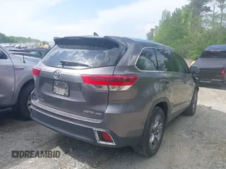 2019 Toyota Highlander Limited with VIN 5TDDZRFH9KS711575, listed as a IAAI auction lot 42102945 with 33,899 mi miles and . Bid and sale history available at DreamBid. Image 4.