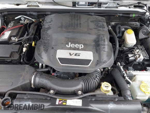 2015 Jeep Wrangler Unlimited Sahara with VIN 1C4BJWEG5FL518191, listed as a IAAI auction lot 41914581 with 107,433 mi miles. Bid and sale history available at carsss.com. Image 10.