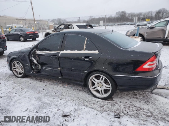 2005 Mercedes-Benz C 55 AMG z VIN WDBRF76J35F584816, wystawiony jako Copart lot #45890395 z przebiegiem 154 772 mil mil oraz Szkoda całkowita • Salvage title. Historia ofert i sprzedaży dostępna na DreamBid. Obrazek 2.