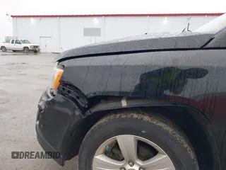 2012 Jeep Compass Latitude with VIN 1C4NJCEA6CD677525, listed as a IAAI auction lot 41478397 with 174,655 mi miles and . Bid and sale history available at carsss.com. Image 6.
