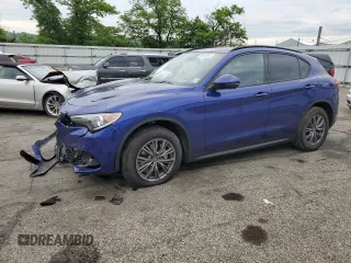 2022 Alfa Romeo Stelvio Sprint z VIN ZASPAKAN1N7D31192, wystawiony jako Copart lot #54843614 z przebiegiem 19 298 mil mil oraz Szkody całkowita. Historia ofert i sprzedaży dostępna na DreamBid. Obrazek 1.
