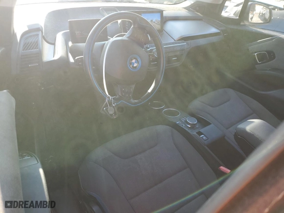 2019 BMW i3 with VIN WBY8P4C53K7E05682, listed as a Copart auction lot 84274824 with 54,497 mi miles and Salvage Title. Bid and sale history available at carsss.com. Image 8.