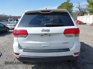 2018 Jeep Grand Cherokee Laredo E with VIN 1C4RJEAG3JC300760, listed as a IAAI auction lot 41811734 with 131,406 mi miles. Bid and sale history available at carsss.com. Image 16.