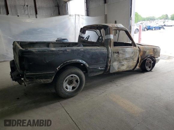 1996 Ford Ranger XL z VIN 1FTCR10A3TPB51735, wystawiony jako Copart lot #55229865 z przebiegiem Nie podano mil oraz Szkoda całkowita • Salvage title. Historia ofert i sprzedaży dostępna na DreamBid. Obrazek 3.