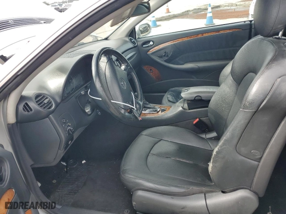 2004 Mercedes-Benz CLK-Class Cabriolet 3.2L with VIN WDBTK65G94T017124, listed as a Copart auction lot 82833254 with 232,402 mi miles and Salvage Title. Bid and sale history available at carsss.com. Image 7.