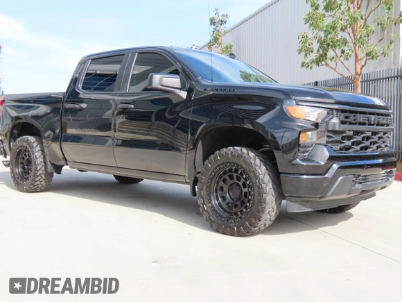 2022 Chevrolet Silverado 1500 Custom with VIN 3GCPABEKXNG501062, listed as a Copart auction lot 53726675 with 37,880 mi miles and Salvage Title. Bid and sale history available at DreamBid. Image 1.