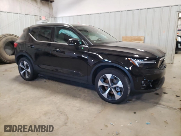 2024 Volvo XC40 Plus Bright Theme with VIN YV4L12UE4R2252652, listed as a Copart auction lot 41743045 with 10,063 mi miles and Salvage Title. Bid and sale history available at DreamBid. Image 4.