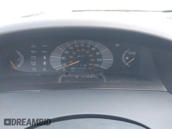 1991 Toyota Previa z VIN JT3AC22S3M0010182, wystawiony jako IAAI lot #42250934 z przebiegiem 301 517 mil mil oraz . Historia ofert i sprzedaży dostępna na DreamBid. Obrazek 7.