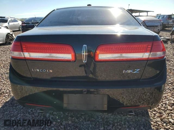 2010 Lincoln MKZ with VIN 3LNHL2GC0AR641104, listed as a Copart auction lot 70437594 with 112,736 mi miles and Clean Title. Bid and sale history available at DreamBid. Image 6.