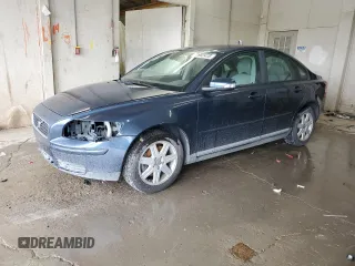 2007 Volvo S40 2.4L z VIN YV1MS382X72283244, wystawiony jako Copart lot #52902415 z przebiegiem 86 821 mil mil oraz Tytuł czysty. Historia ofert i sprzedaży dostępna na DreamBid. Obrazek 1.