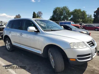 2006 Volkswagen Touareg 3.2L V6 with VIN WVGZG77L76D040164, listed as a Copart auction lot 51551155 with 169,611 mi miles and Salvage Title. Bid and sale history available at DreamBid. Image 4.