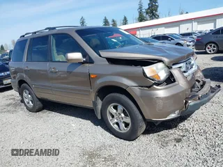2006 Honda Pilot EX-L with VIN 2HKYF18566H561371, listed as a IAAI auction lot 41950296 with 145,579 mi miles and . Bid and sale history available at carsss.com. Image 1.