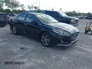 2018 Hyundai Sonata Limited z VIN 5NPE34AF1JH673228, wystawiony jako IAAI lot #42331266 z przebiegiem 252 590 mil mil oraz . Historia ofert i sprzedaży dostępna na DreamBid. Obrazek 1.
