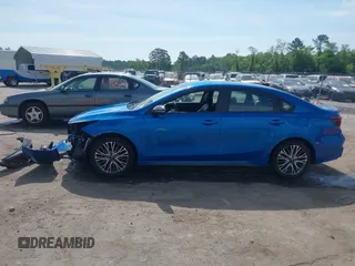 2022 Kia Forte GT-Line with VIN 3KPF54AD7NE442356, listed as a IAAI auction lot 42055052 with 48,336 mi miles and . Bid and sale history available at carsss.com. Image 15.